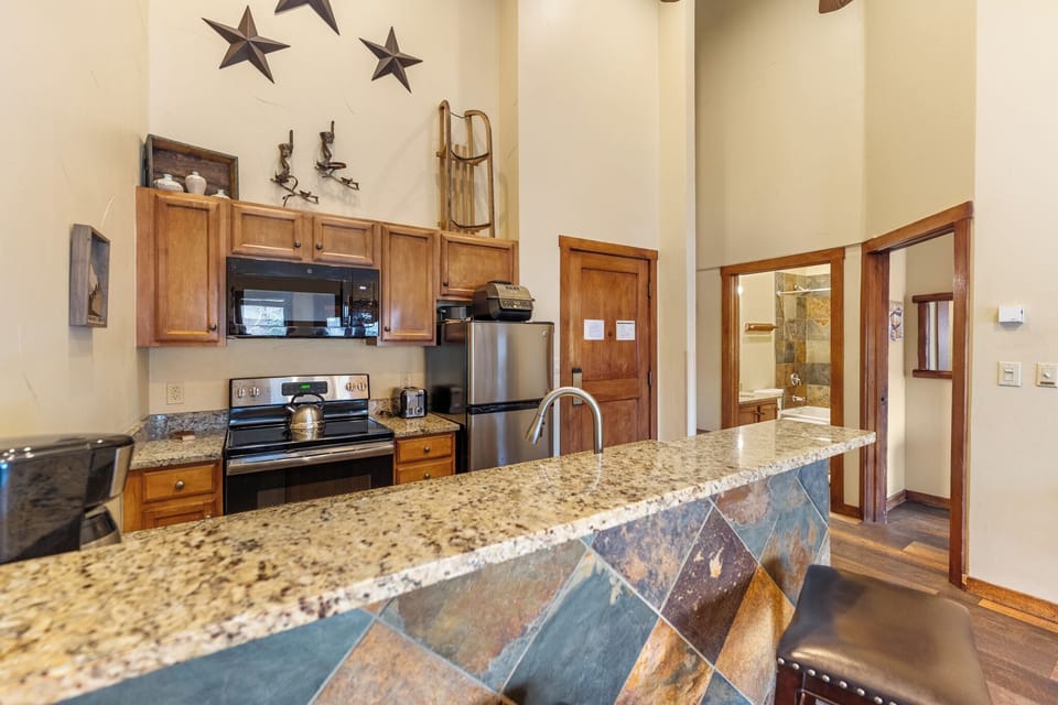 Condo (1 Bedroom) | Property amenity