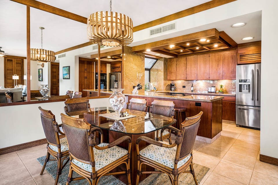Condo, Multiple Beds, Lanai, Ocean View (Mauna Lani Terrace J101) | Dining
