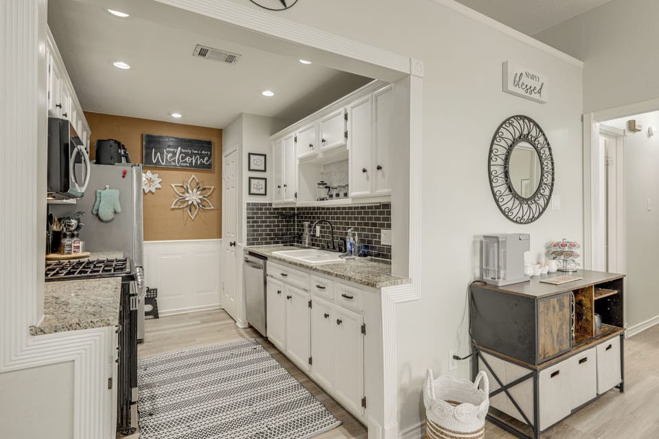 House (3 Bedrooms) | Interior