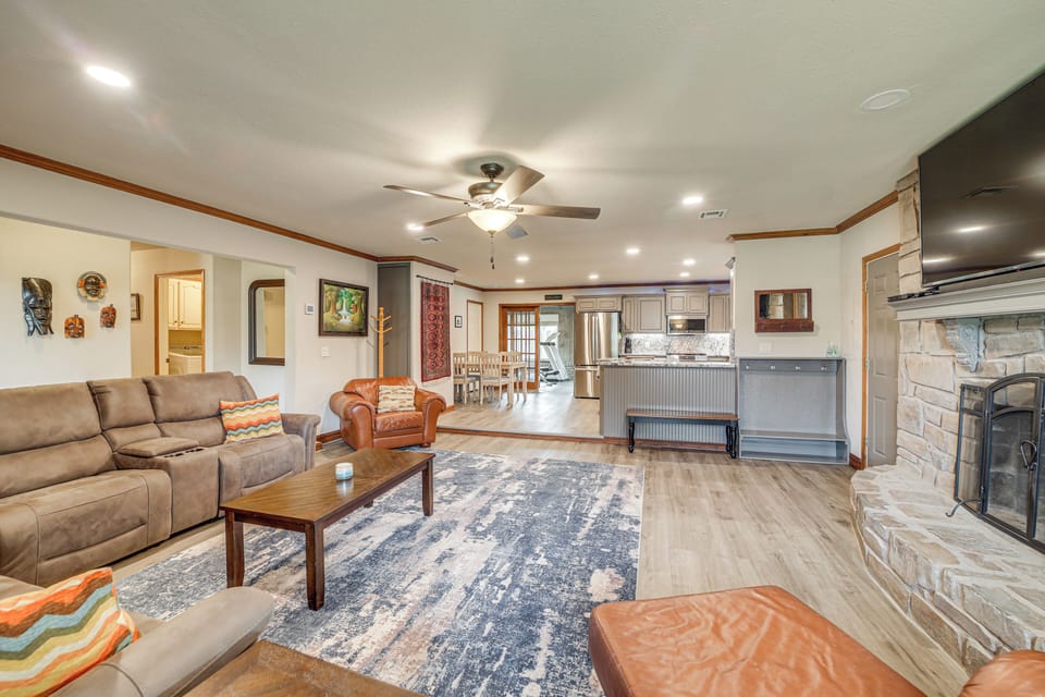 House (3 Bedrooms) | Front of property