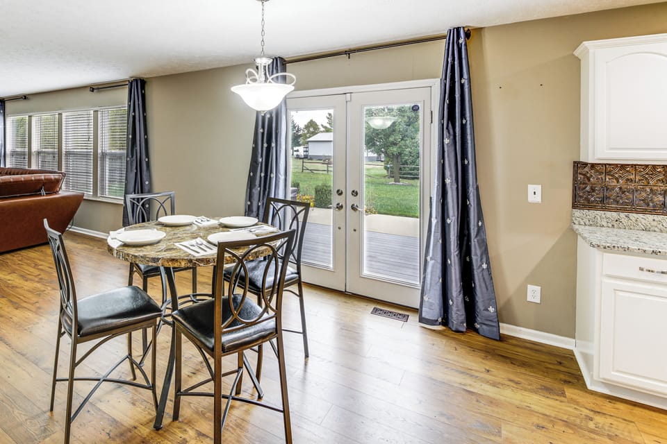 House (4 Bedrooms) | Interior