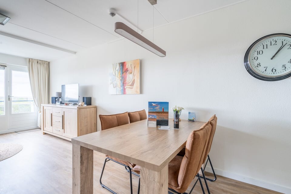 Apartment | Dining