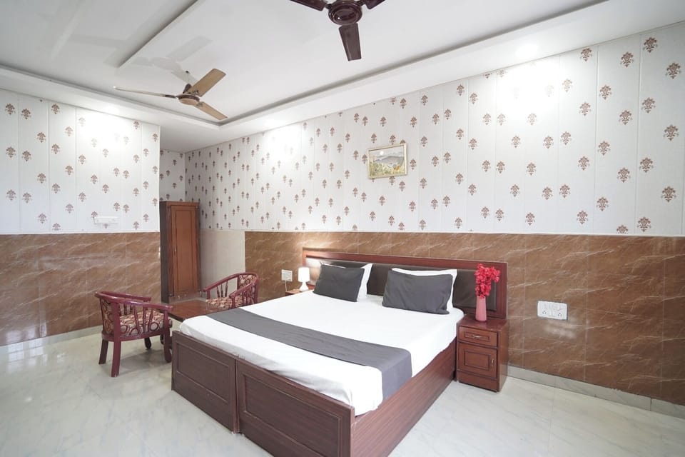 Double Room | Free WiFi