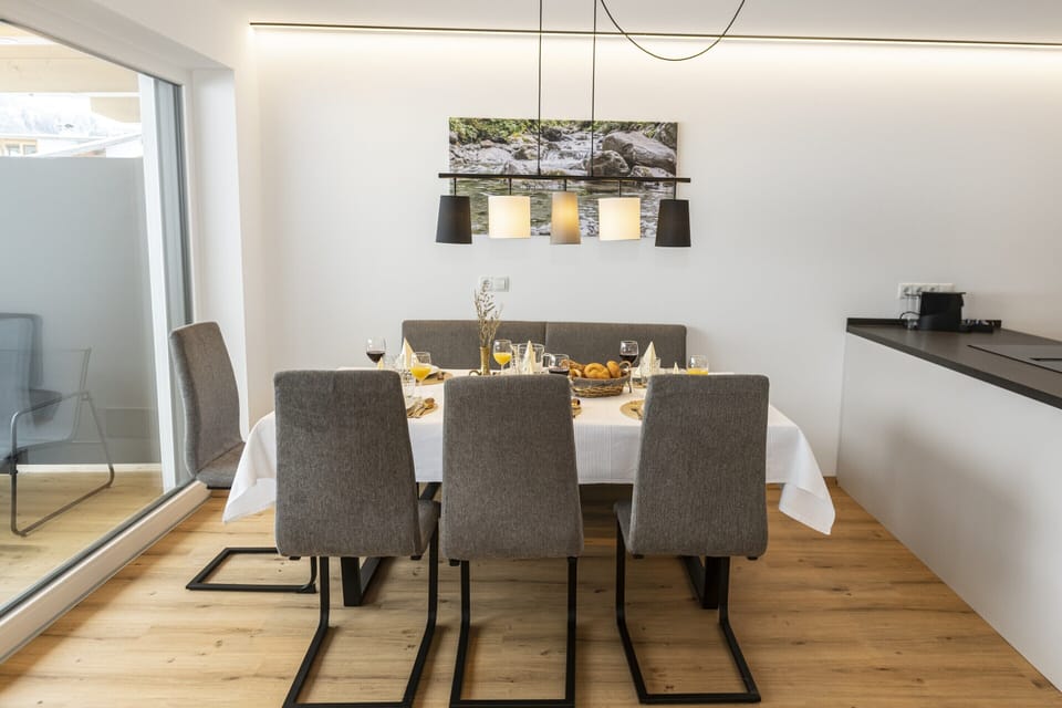 House | Dining