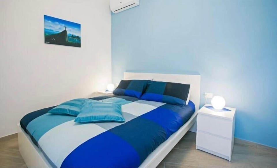 Deluxe Double Room | In-room safe, soundproofing, iron/ironing board (on request)