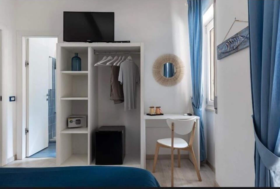 Comfort Double Room, Balcony | Iron/ironing board (on request), WiFi (free)