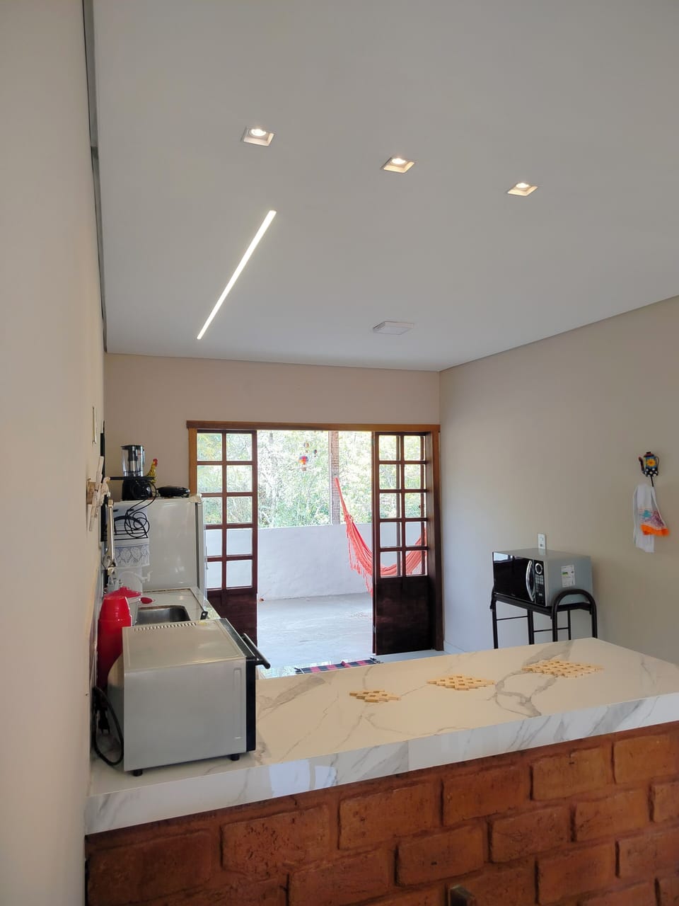 House, Mountain View | Private kitchen | Microwave, oven, stovetop, cookware/dishes/utensils