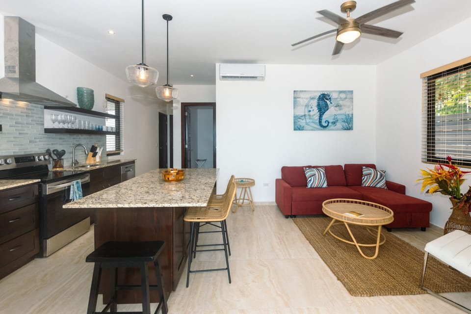Condo, 2 Bedrooms | Interior