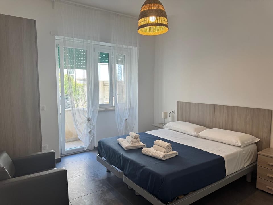 Basic Double or Twin Room, Balcony