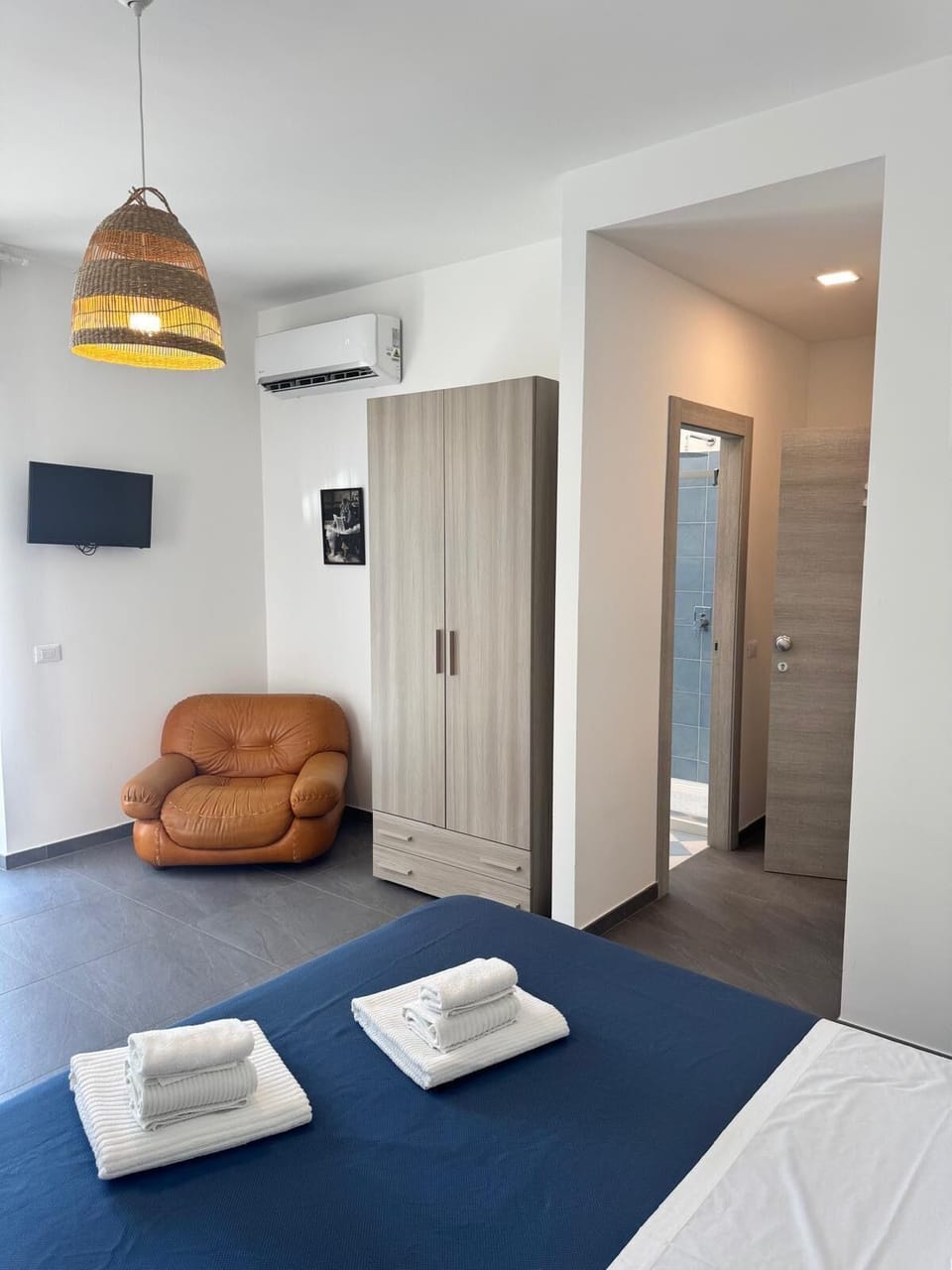 Basic Double or Twin Room, Balcony