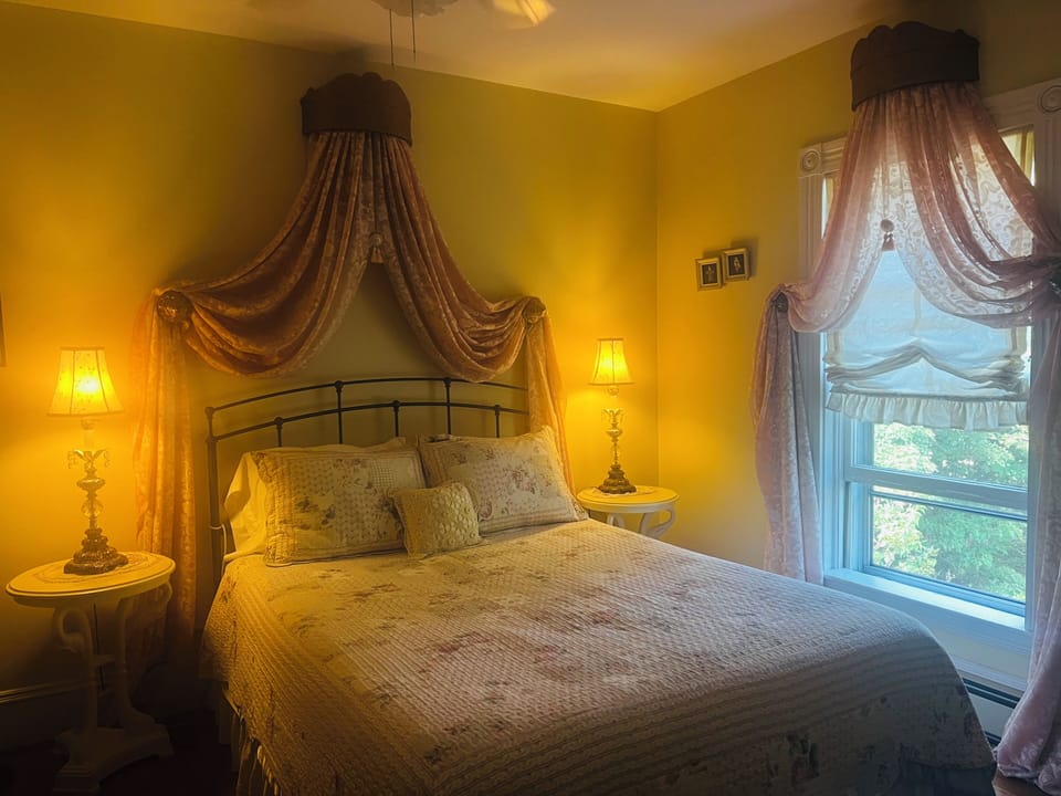 1 Standard Queen Bedroom, 1 Standard Double Bedroom, 1 Large Private Bathroom (Maritime/Acadia) | Iron/ironing board, free WiFi