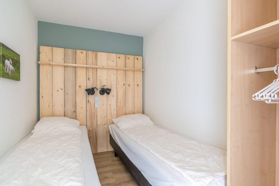 Apartment | 2 bedrooms, individually furnished, bed sheets