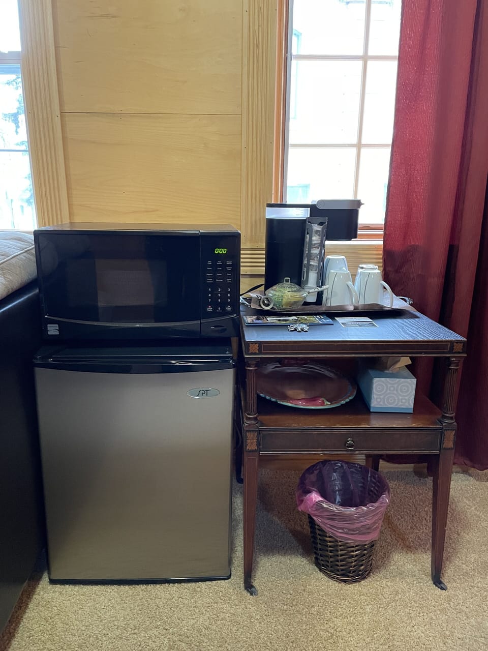 Classic Suite, 1 Bedroom | Minibar