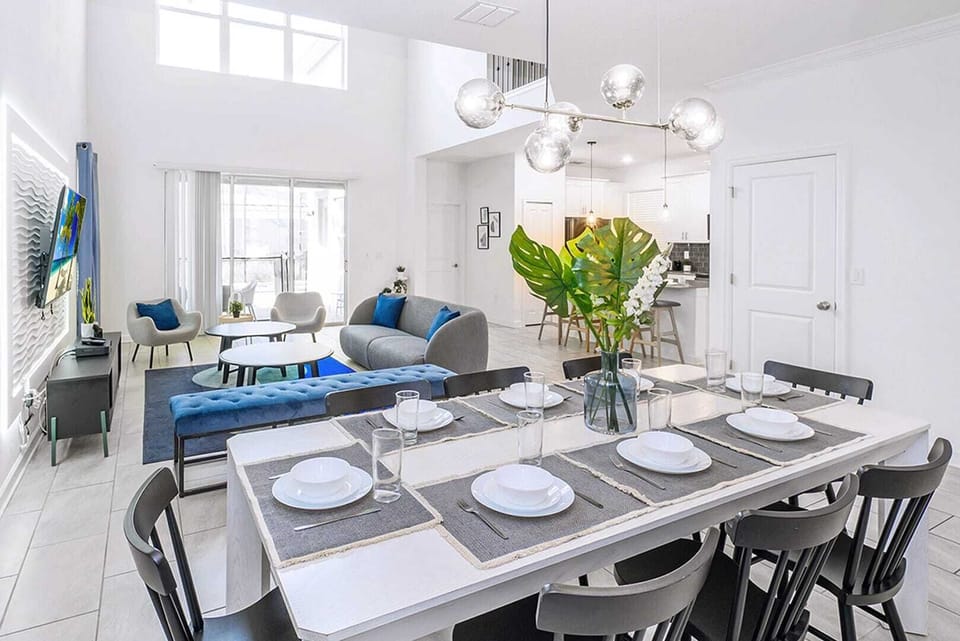 House (5 Bedrooms) | Interior