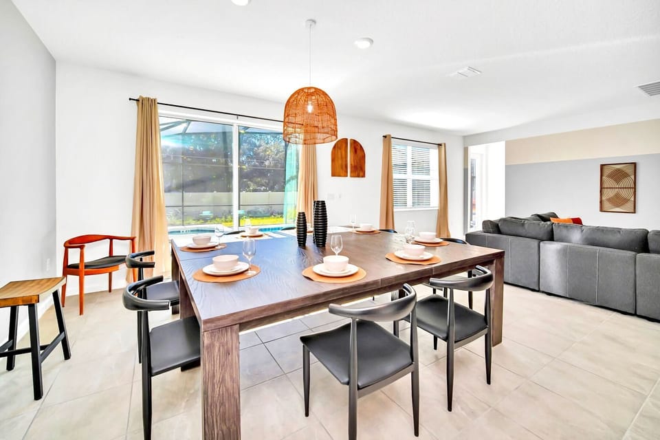 House (Multiple Bedrooms) | Interior