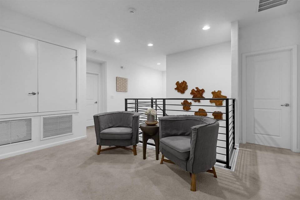 House (5 Bedrooms) | Interior