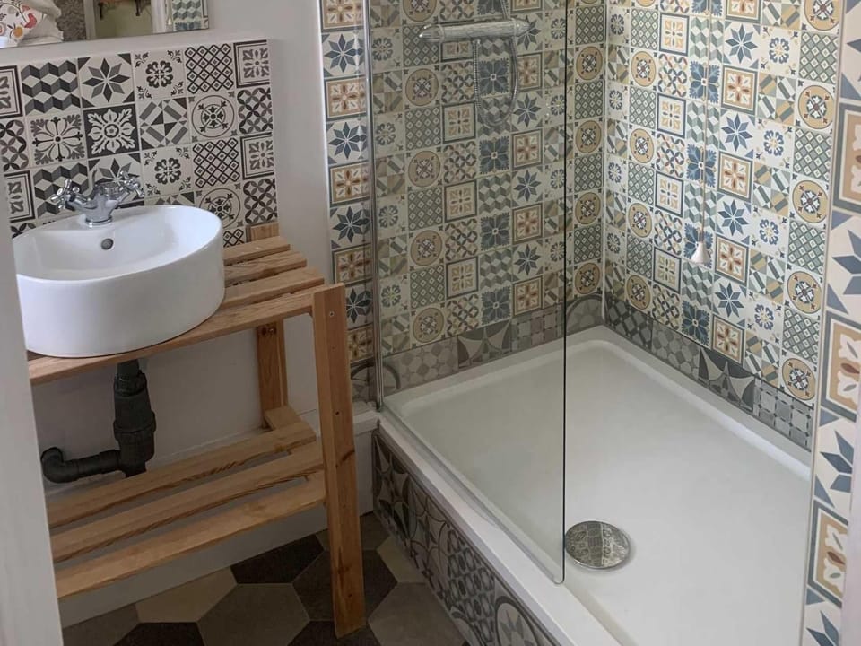 Double Room | Bathroom | Towels, toilet paper
