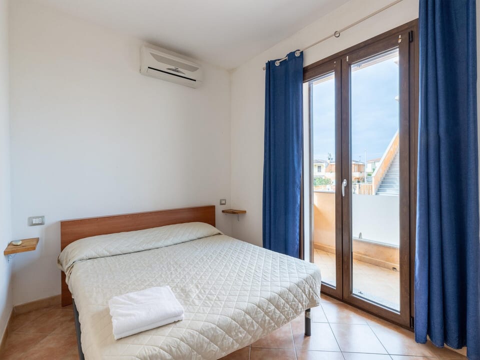 Apartment | 2 bedrooms, individually furnished, bed sheets