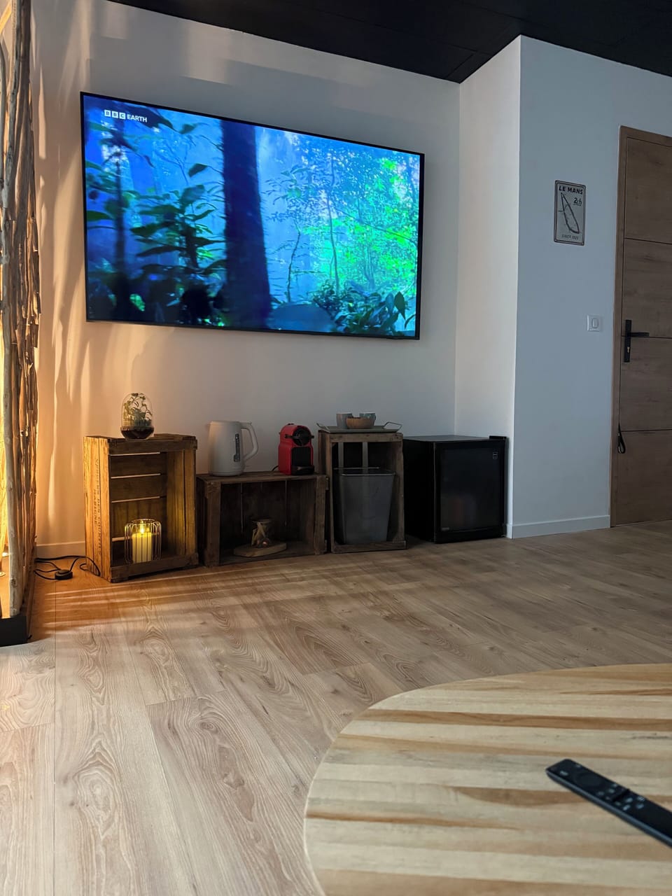 Deluxe Double Room | Television