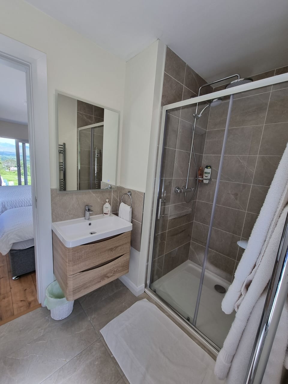 Classic Studio, Multiple Beds, Patio, Mountain View | Bathroom | Designer toiletries, hair dryer, slippers, towels