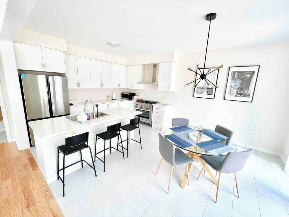 Deluxe House, Multiple Bedrooms, Non Smoking, Garden View | Private kitchen | Full-size fridge, electric kettle, toaster, cookware/dishes/utensils