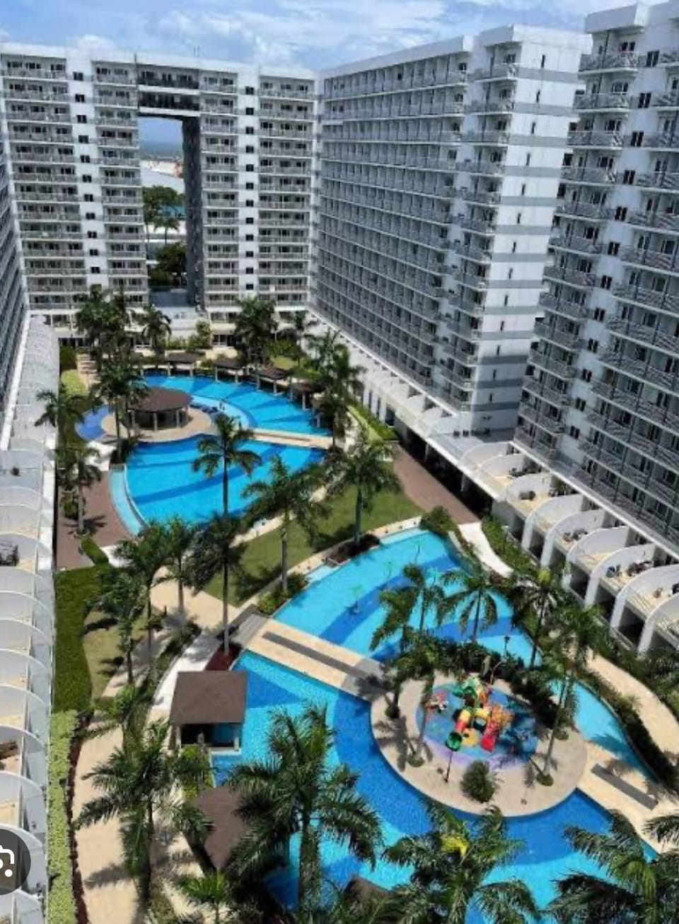 Apartment, 1 Bedroom, Smoking | Pool | Outdoor pool