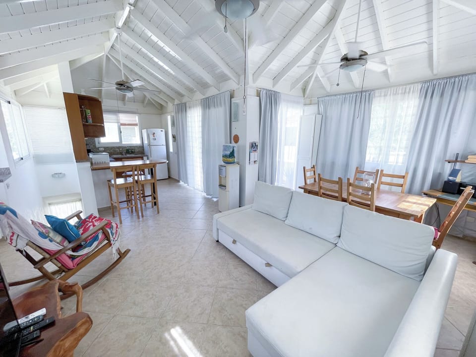 Superior Villa, 2 Bedrooms, Terrace, Partial Ocean View | In-room dining
