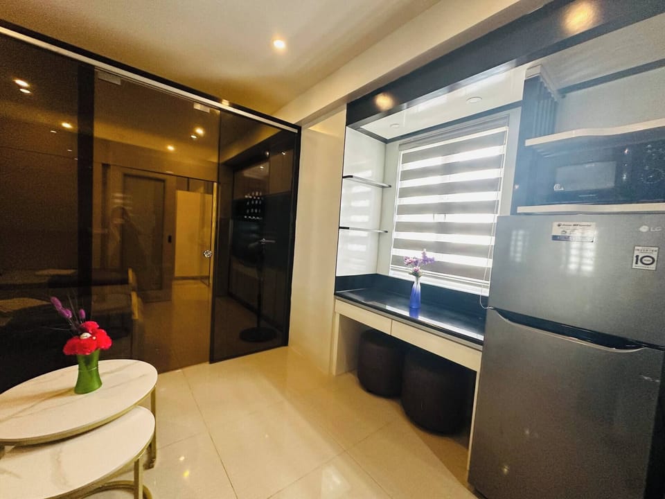 Apartment, 2 Bedrooms, Smoking | Interior