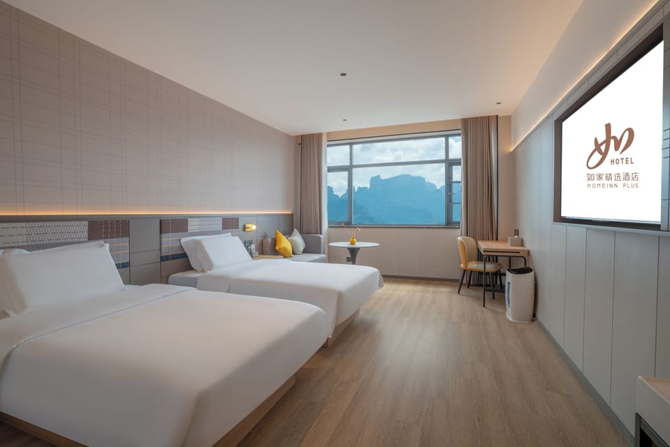 WiFi (free), bed sheets