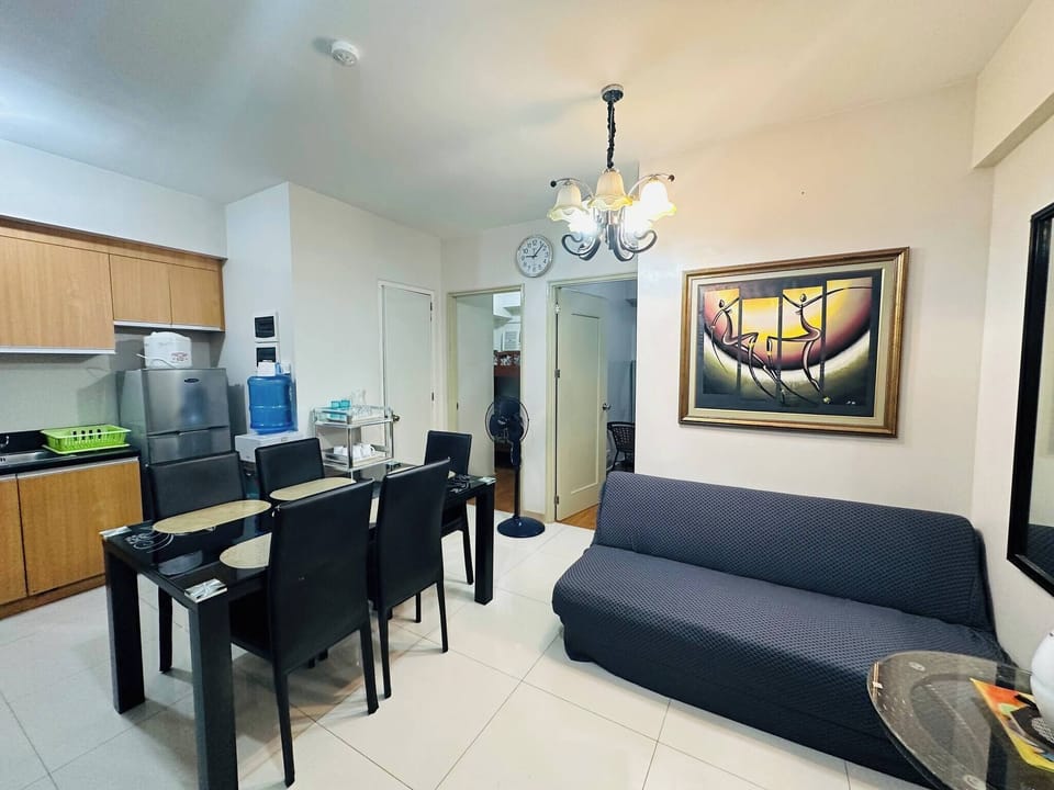 Apartment, 1 Bedroom, Accessible, Smoking | Living area
