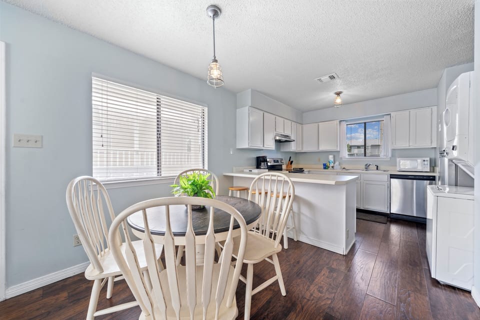 Signature Condo, 2 Bedrooms, Balcony | Private kitchen | Fridge, microwave, oven, stovetop