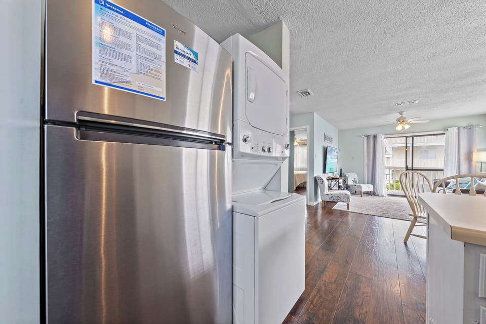 Signature Condo, 2 Bedrooms, Balcony | Private kitchen | Fridge, microwave, oven, stovetop