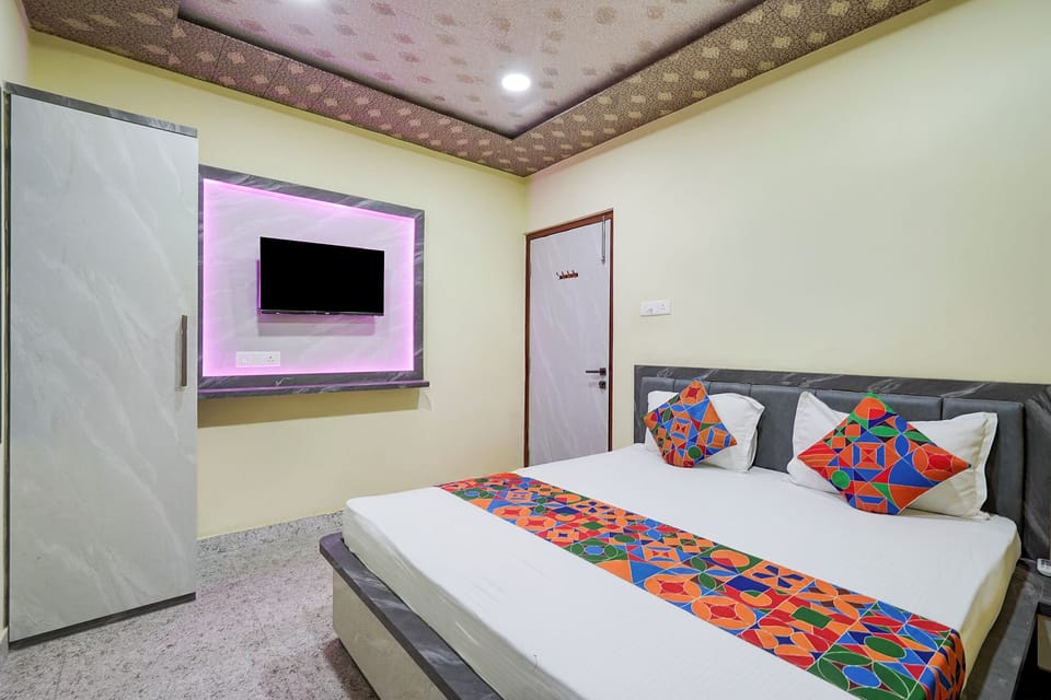 Deluxe Room | Egyptian cotton sheets, premium bedding, in-room safe, free WiFi