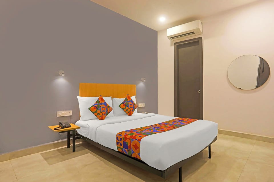 Deluxe Room | Egyptian cotton sheets, premium bedding, in-room safe, free WiFi