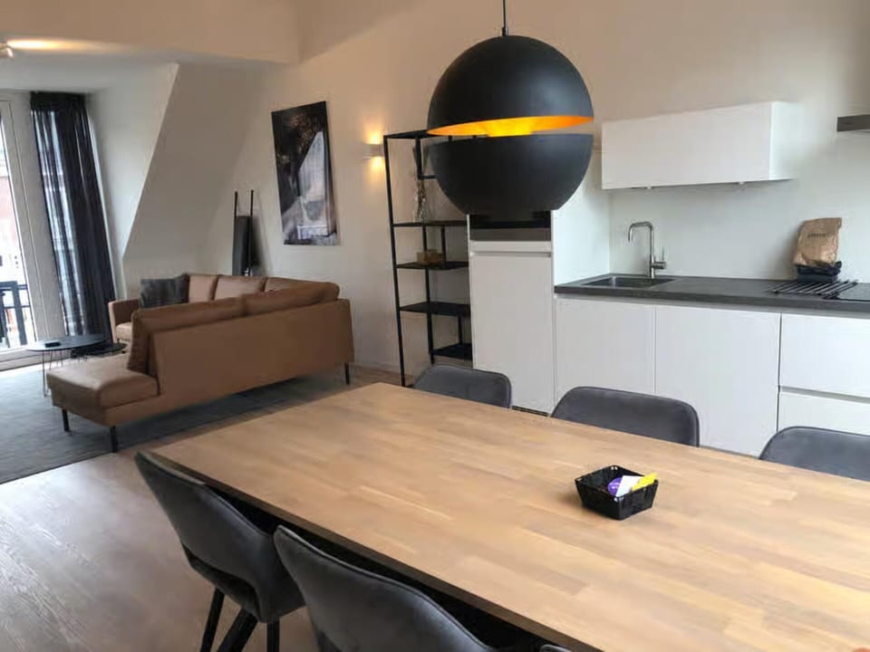Apartment | Dining
