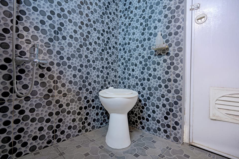 Shower, towels, soap