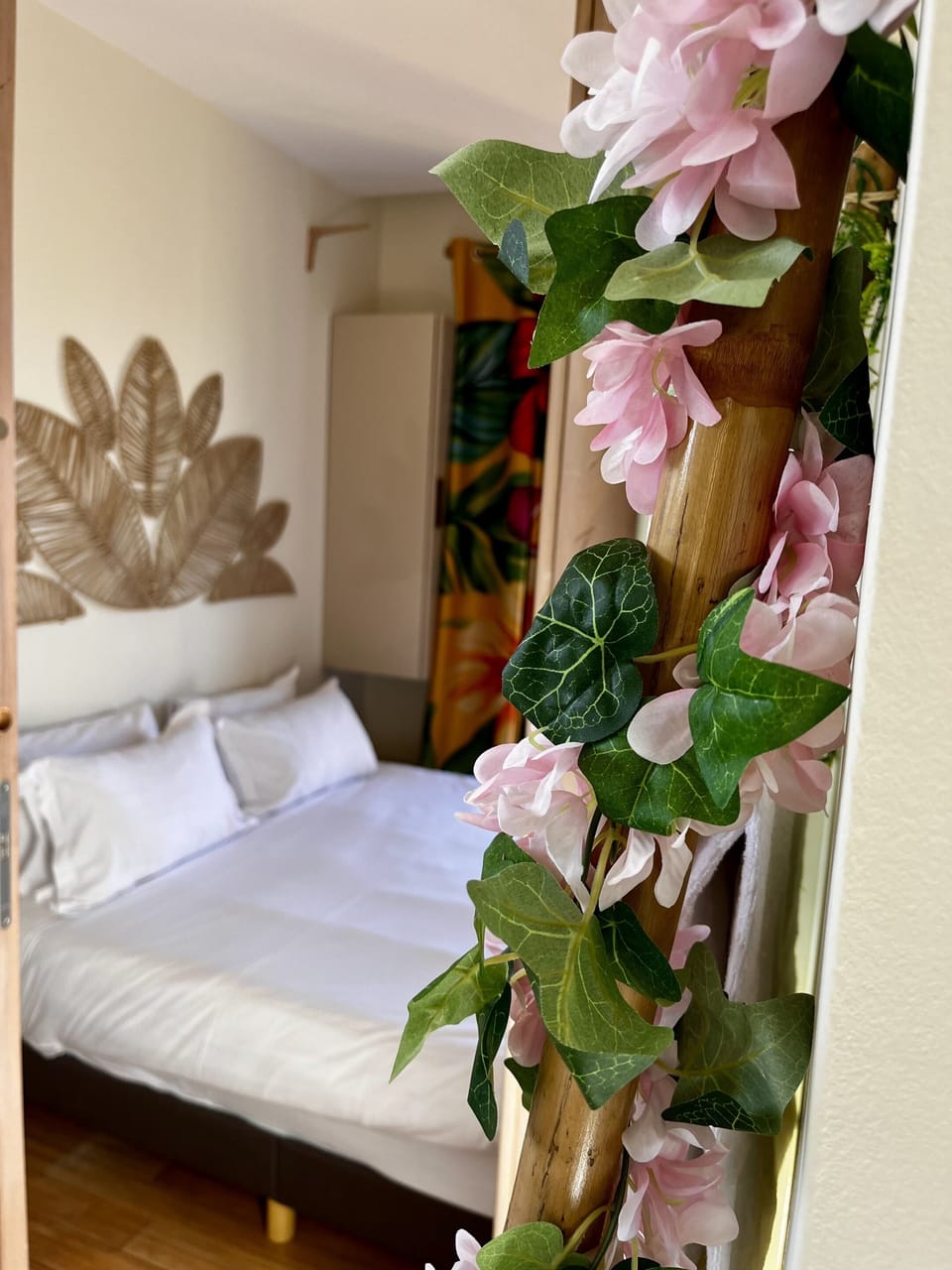 Luxury Apartment, Ensuite (Bord de Mer) | Desk, laptop workspace, blackout drapes, soundproofing