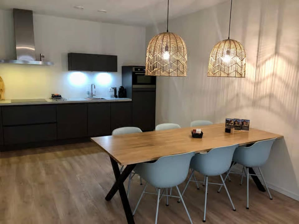 Apartment | Dining