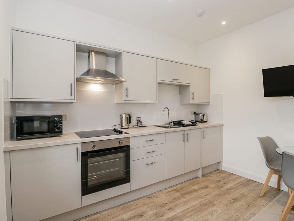 Cottage | Private kitchen | Cookware/dishes/utensils