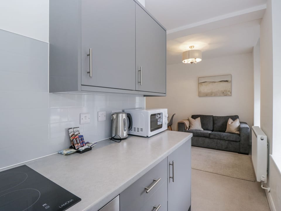 Cottage | Private kitchen | Cookware/dishes/utensils