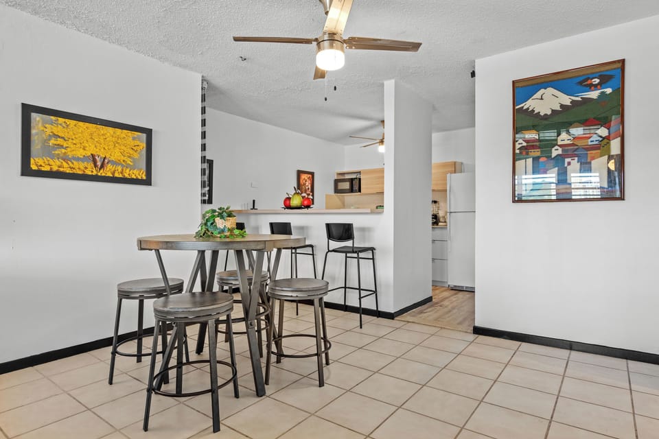 Apartment | Dining room