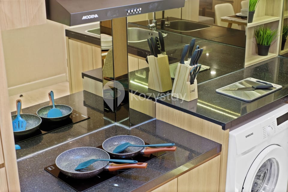 Apartment, 2 Bedrooms, Courtyard View | Private kitchen | Full-size fridge, microwave, stovetop, rice cooker
