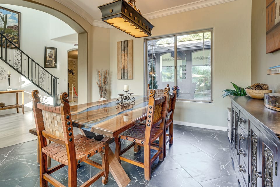 House (4 Bedrooms) | Interior