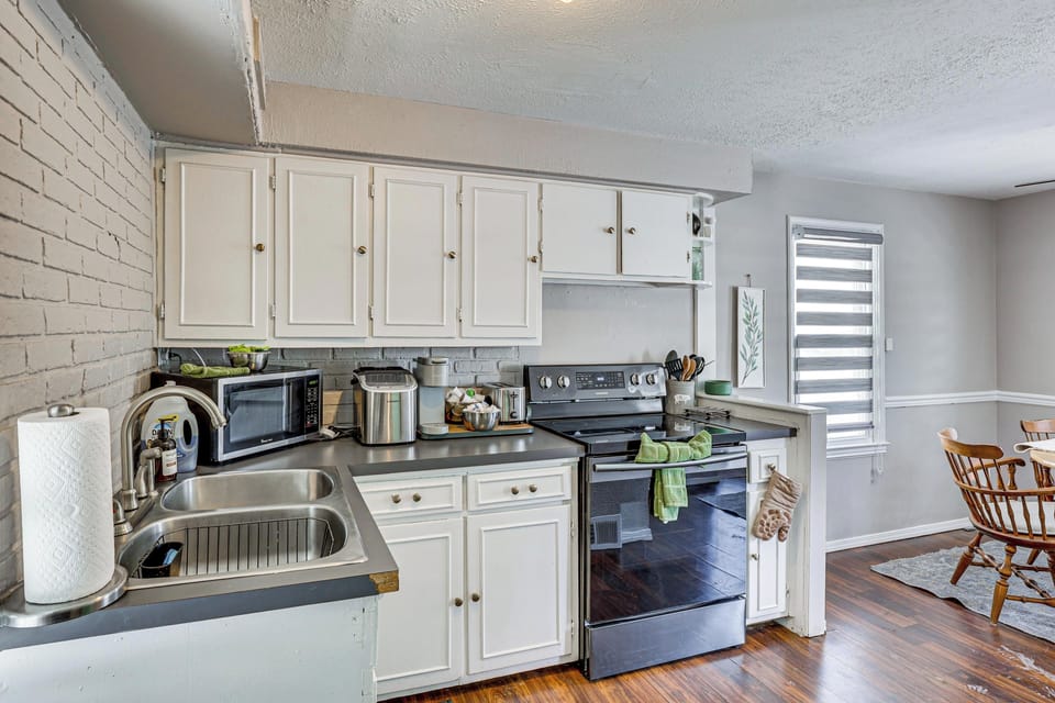 House (2 Bedrooms) | Interior