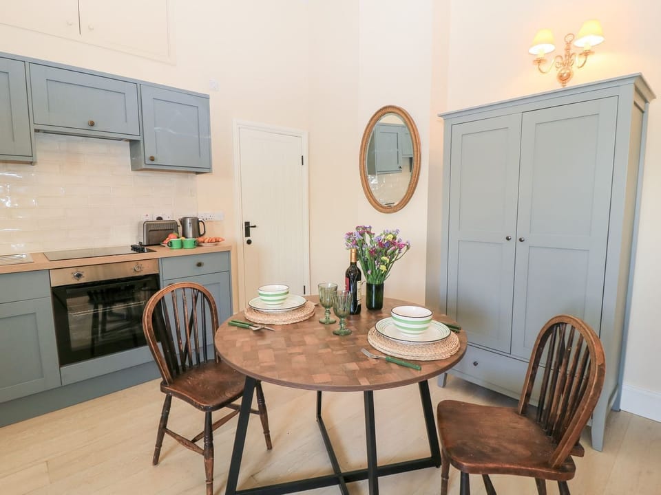 Fridge, toaster, cookware/dishes/utensils