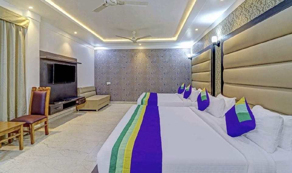 Family Quadruple Room, 1 Bedroom, City View | Egyptian cotton sheets, premium bedding, desk, laptop workspace