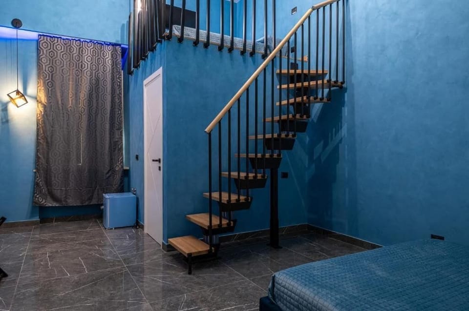 Soundproofing, WiFi (free)