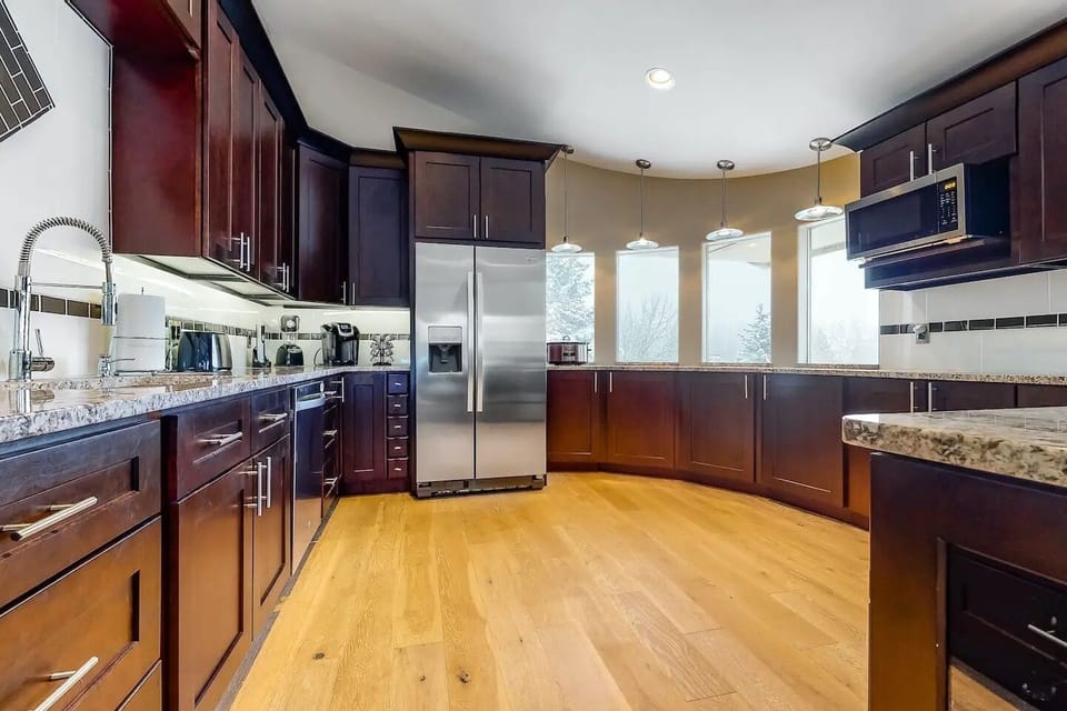 House, Multiple Beds, Patio, Mountain View (Corrock Style) | Private kitchen | Dining tables