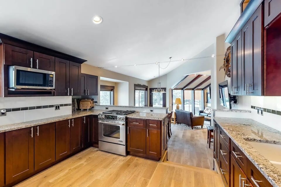 House, Multiple Beds, Patio, Mountain View (Corrock Style) | Private kitchen | Dining tables