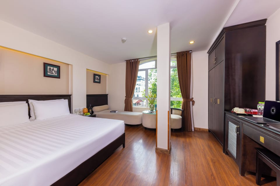 Minibar, in-room safe, desk, soundproofing